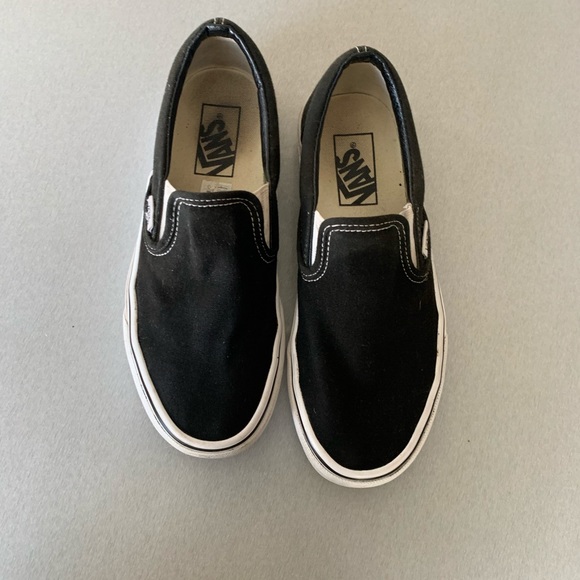 Vans - Picture 3 of 3